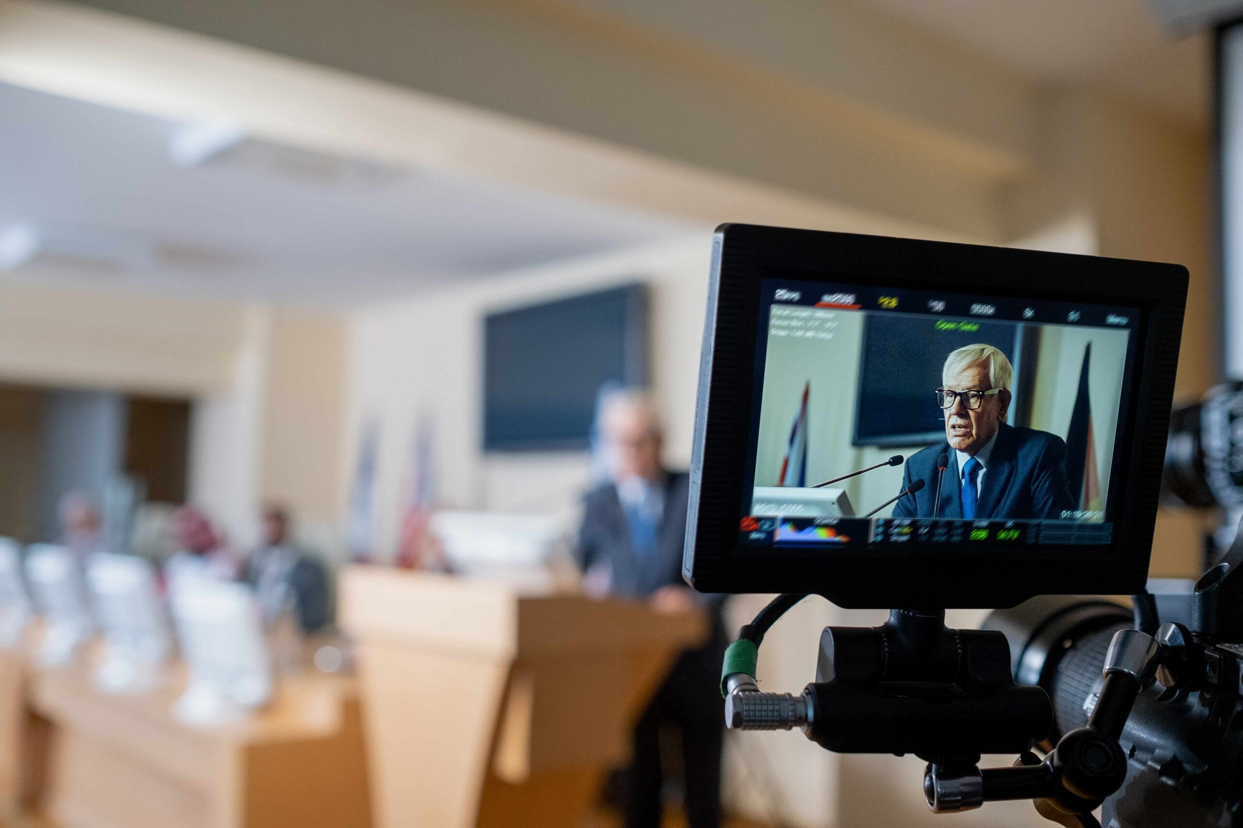 Man giving a presentation on camera during a virtual deposition